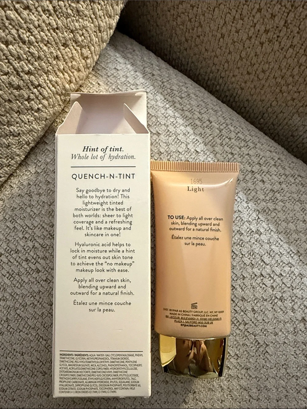 Laura Geller Quench-N-Tint Lightweight Tinted Moisturizer — Light
